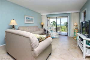 527 E Gulf Dr UNIT 106, Sanibel, FL 33957, Sold 08/31/21