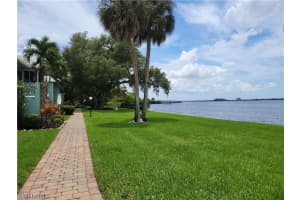 3225 E Riverside Dr #68f, Fort Myers, FL 33916, Sold 10/26/21
