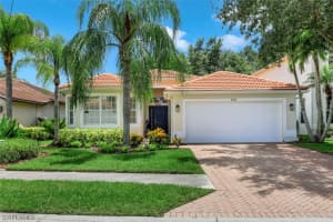 8392 Laurel Lakes Blvd, Naples, FL 34119, Sold 08/31/21