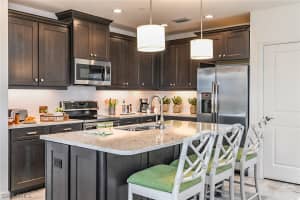 2560 Seychelles Dr, Naples, FL 34112, Sold 06/28/22
