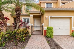 7635 Bristol Cir, Naples, FL 34120, Sold 10/01/21