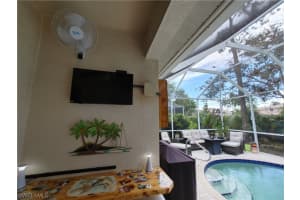 310 Stanhope Cir, Naples, FL 34104, Sold 09/03/21