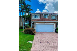 9829 Roundstone Cir, Fort Myers, FL 33967, Sold 10/06/21