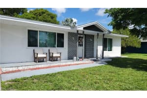 109 Stafford Pl, Lehigh Acres, FL 33936, Sold 08/27/21