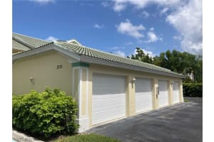 3275 Jessica Ln, Naples, FL 34105, Sold 10/04/21