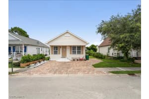 270 Leawood Cir, Naples, FL 34104, Sold 12/28/21