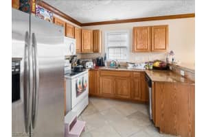 270 Leawood Cir, Naples, FL 34104, Sold 12/28/21