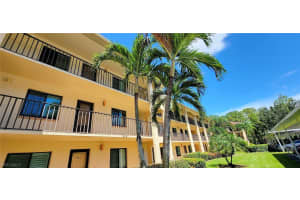 5716 Deauville Cir, Naples, FL 34112, Sold 10/01/21