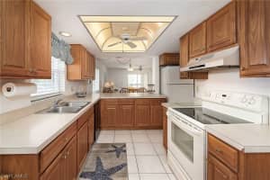 4521 Bay Beach Ln, Fort Myers Beach, FL 33931, Sold 10/08/21