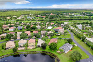9727 Silvercreek Ct, Estero, FL 33928, Sold 09/09/21
