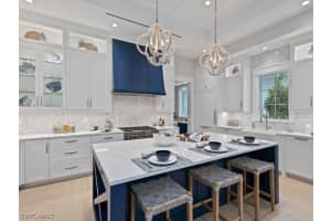 1463 2nd Ave S, Naples, FL 34102, Sold 11/19/21