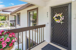 800 Misty Pines Cir, Naples, FL 34105, Sold 11/05/21