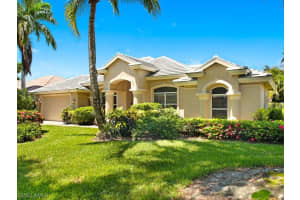 2126 Mission Dr, Naples, FL 34109, Sold 11/10/21