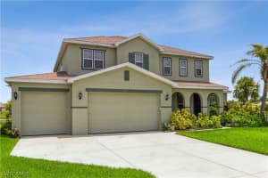 8151 Blue Daze Ct, Lehigh Acres, FL 33972, Sold 11/30/21