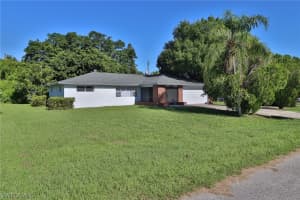 205 Utah Ave, Fort Myers, FL 33905, Sold 10/26/21