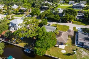 4721 Spring Creek Dr, Bonita Springs, FL 34134, Sold 03/23/22