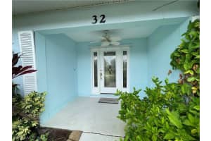 32 Fairview Blvd, Fort Myers Beach, FL 33931, Sold 12/16/21