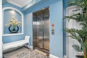 10090 Lake Cove Dr APT 302, Fort Myers, FL 33908, Sold 09/14/21
