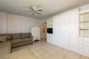 220 Seaview Ct, Marco Island, FL 34145, Sold 09/10/21