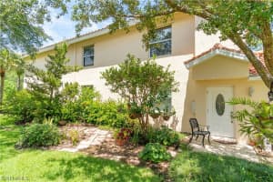 351 Robin Hood Cir, Naples, FL 34104, Sold 09/22/21