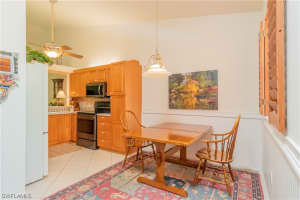 351 Robin Hood Cir, Naples, FL 34104, Sold 09/22/21