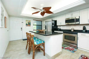 2445 W Gulf Dr d 1, Sanibel, FL 33957, Sold 10/26/21