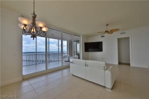 2104 W First St APT 3203, Fort Myers, FL 33901, Sold 09/24/21