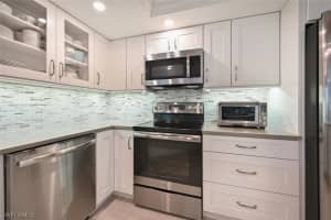 583 Beachwalk Cir, Naples, FL 34108, Sold 09/30/21