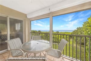 527 E Gulf Dr UNIT 207, Sanibel, FL 33957, Sold 10/05/21