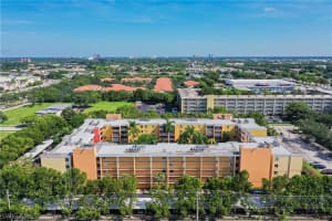 2366 E Mall Dr APT 303, Fort Myers, FL 33901, Sold 09/27/21