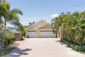 243 Estrellita Dr, Fort Myers Beach, FL 33931, Sold 11/24/21