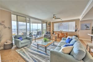 2104 W First St APT 604, Fort Myers, FL 33901, Sold 12/30/21