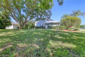 6634 Willow Lake Cir, Fort Myers, FL 33966, Sold 09/30/21