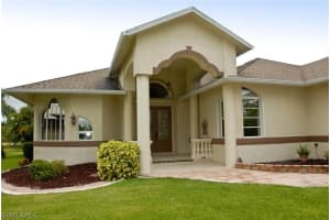 11906 Royal Tee Cir, Cape Coral, FL 33991, Sold 01/31/22