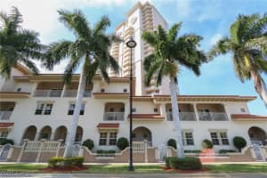 2080 W First St APT 105, Fort Myers, FL 33901, Sold 04/11/22