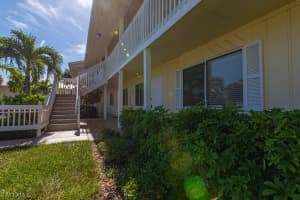 4611 Bayshore Dr, Naples, FL 34112, Sold 10/26/21