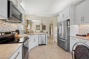 298 Emerald Bay Cir, Naples, FL 34110, Sold 10/15/21