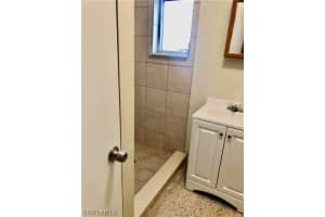 1543 Maple Dr, Fort Myers, FL 33907, Sold 09/15/21