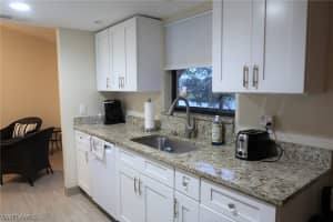 8475 Charter Club Cir UNIT 5, Fort Myers, FL 33919, Sold 09/30/21