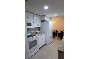 8475 Charter Club Cir UNIT 5, Fort Myers, FL 33919, Sold 09/30/21