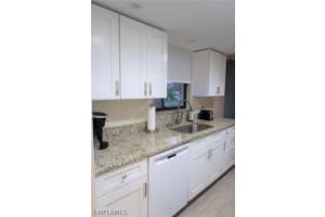 8475 Charter Club Cir UNIT 5, Fort Myers, FL 33919, Sold 09/30/21