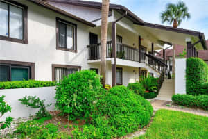 700 Misty Pines Cir, Naples, FL 34105, Sold 10/05/21