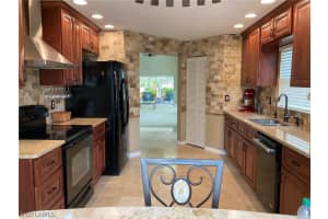 3145 Carriage Cir, Naples, FL 34105, Sold 11/02/21