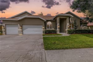 36 Timberland Cir N, Fort Myers, FL 33919, Sold 10/22/21