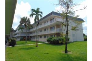 5515 Rattlesnake Hammock Rd, Naples, FL 34113, Sold 10/21/21