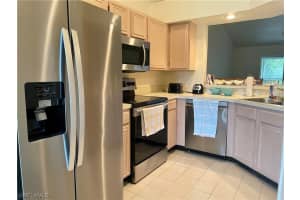 765 Wiggins Lake Dr, Naples, FL 34110, Sold 10/12/21