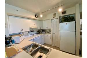 1275 Wildwood Lakes Blvd 2 108, Naples, FL 34104, Sold 12/14/21