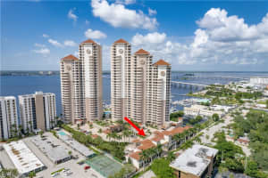 2110 W First St APT 301, Fort Myers, FL 33901, Sold 12/14/21
