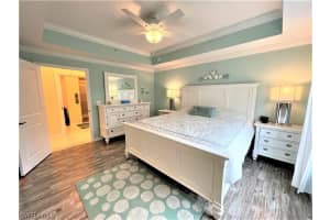 10070 Lake Cove Dr APT 201, Fort Myers, FL 33908, Sold 10/19/21
