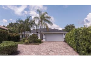 2003 Timberline Dr, Naples, FL 34109, Sold 10/20/21